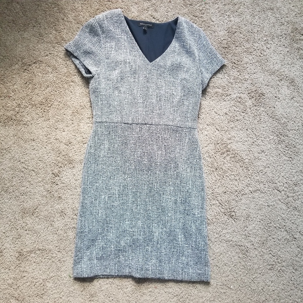 Banana Republic Size 4 Dress black and white